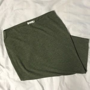 3/$30 🌺 Pencil Skirt - Size S